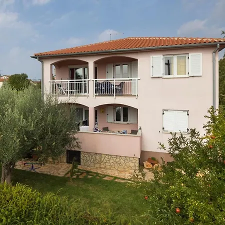 Oazis Vabriga A4+1 Two Bed Apartman Tar-Vabriga