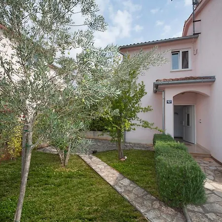 Oazis Vabriga A4+1 Two Bed *